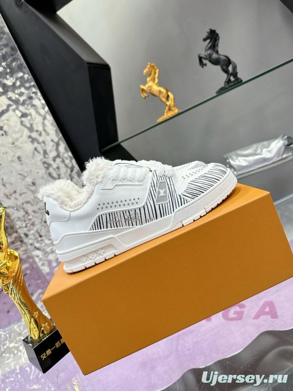 2024 Unisex Louis Vuitton White Leather Plimsolls Monogram MJ00530