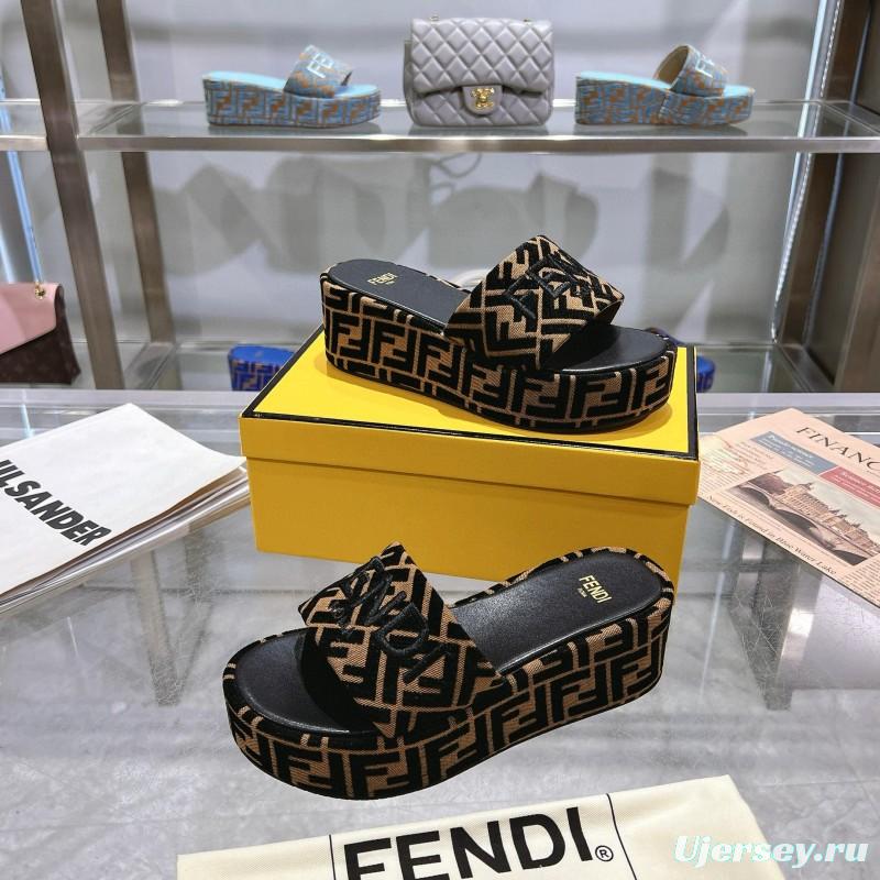 2025 Fendi Black Beige Canvas Platform Slippers