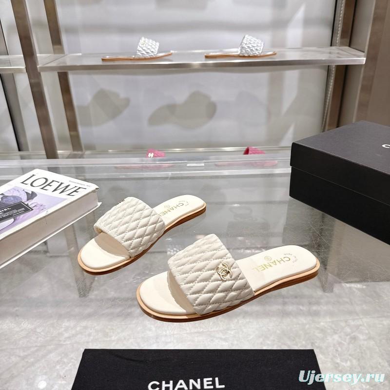2025 Slippers Chanel White Leather Casual LY00240