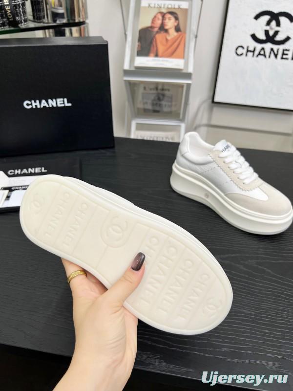 2025 Women Chanel White Beige Leather Suede Sneakers LY00290