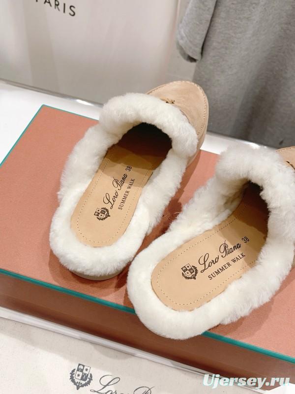 2024 Slippers LP Beige Suede Shearling MJ00310