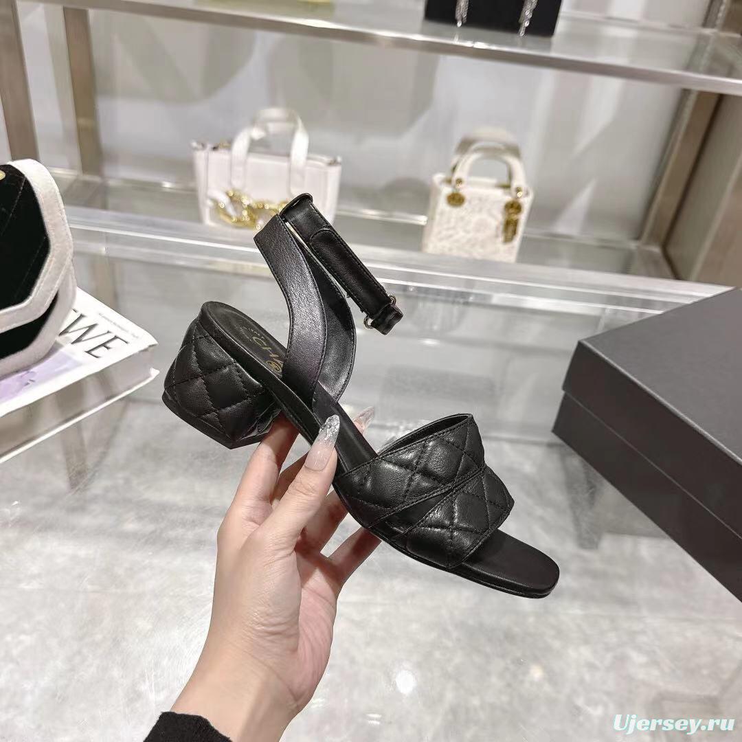 2025 Women Chanel Black Leather Sandals LY00280