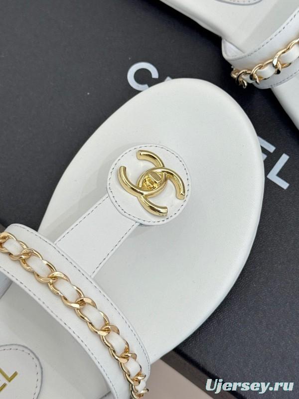 2025 Women Chanel White Leather Slippers CC Chain KFY00250