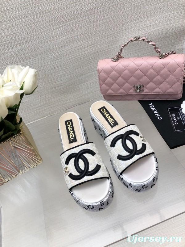 2025 Slippers Chanel White Black Fabric Platform Logo LY00320