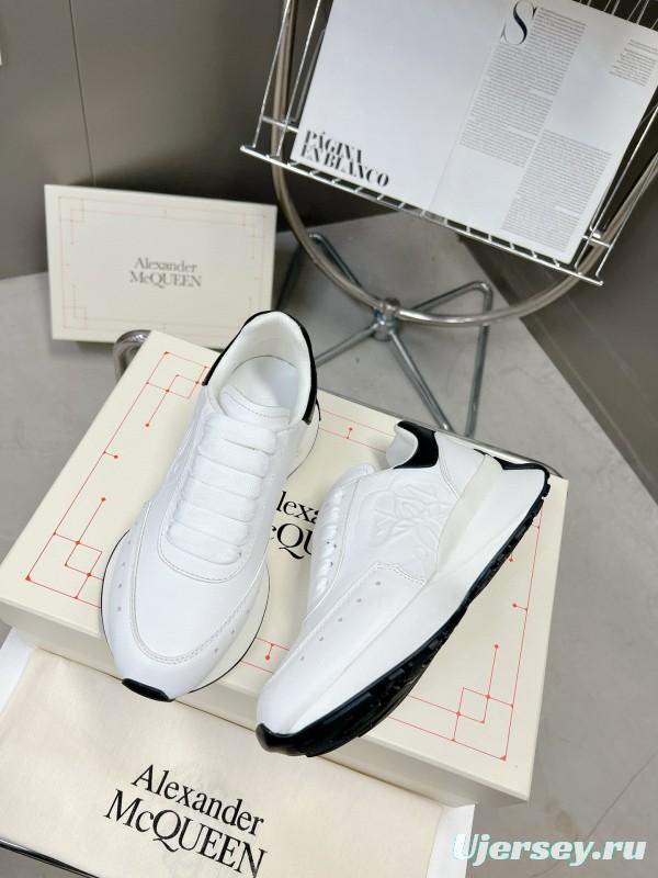2024 Unisex Alexander McQueen White Black Leather Lambskin Sprint Sneakers MJ00370