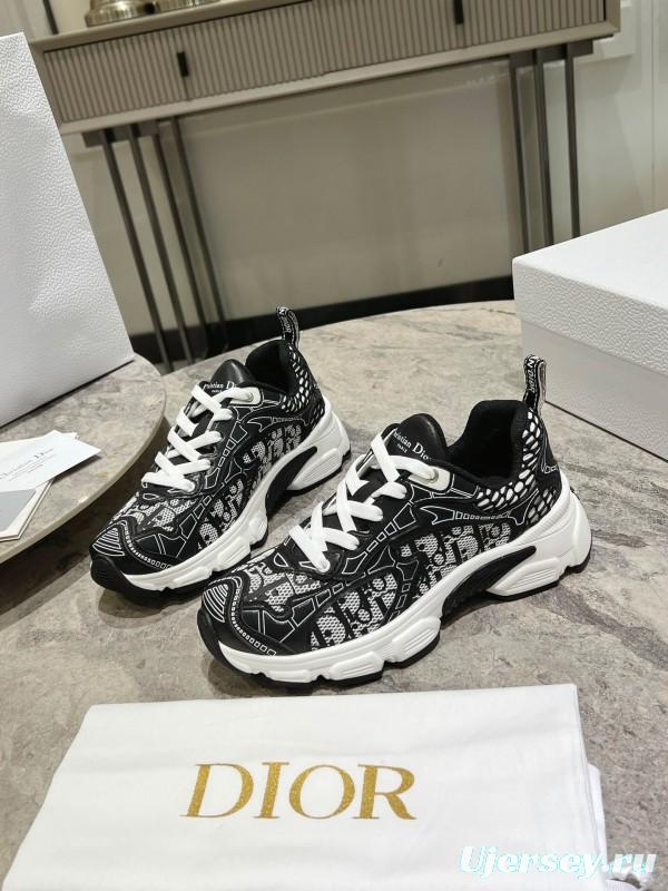 2025 Women Dior Black White Textile Casual Sneakers KFY00370