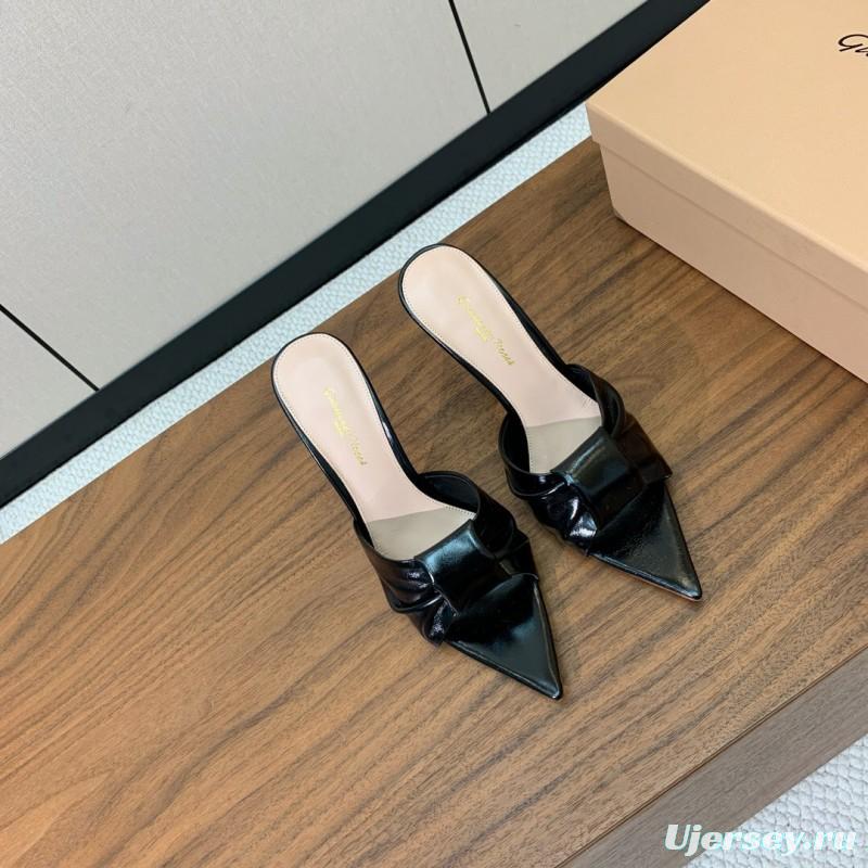 2025 Women Gianvito Rossi Black Leather Pointed High Heel Sandals