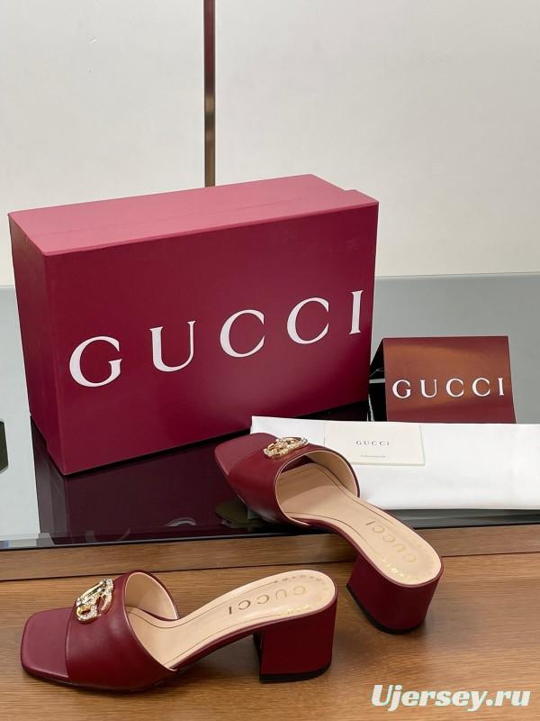 2025 Women Gucci Burgundy Leather Sandals GG Crystal LY00280