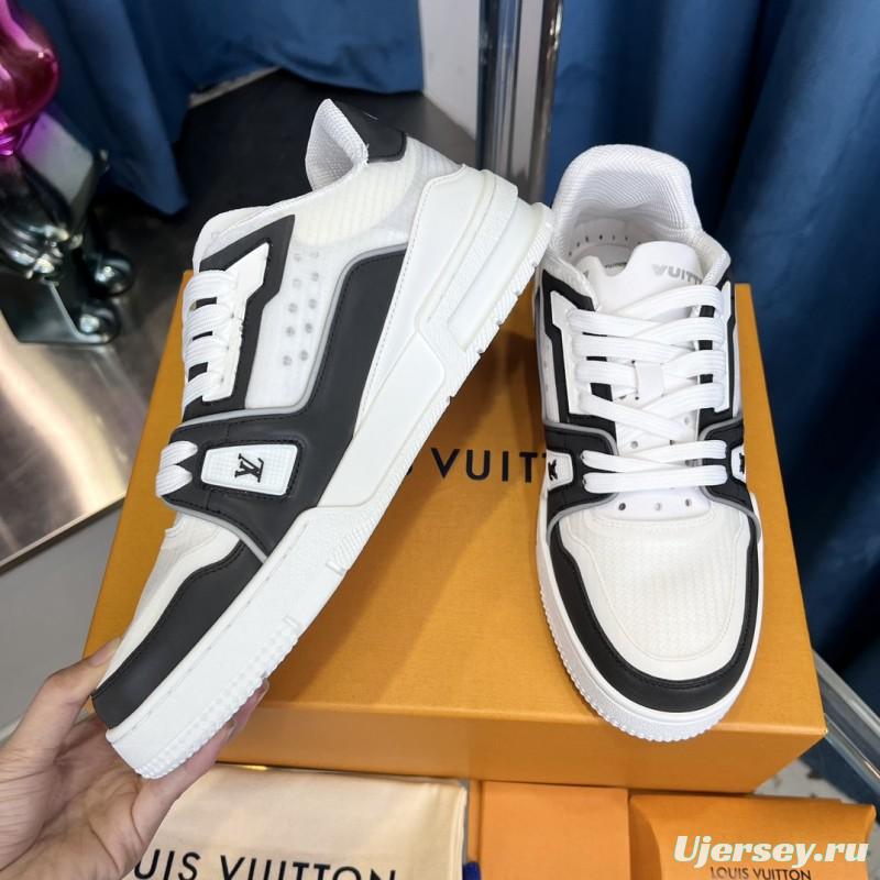 2025 Unisex Louis Vuitton White Black Calf Leather Sneakers LV Trainer