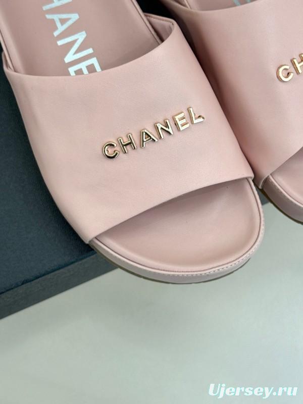 2025 Slippers Chanel Pink Leather Slippers