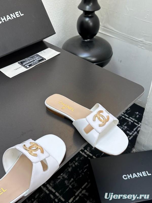 2025 Women Chanel White Leather Slippers