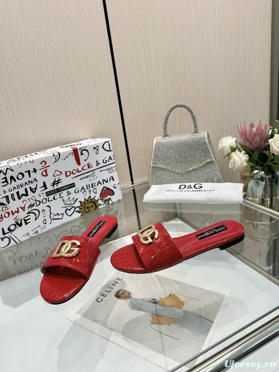 2025 Women Dolce & Gabbana Red Leather Slippers LY00190