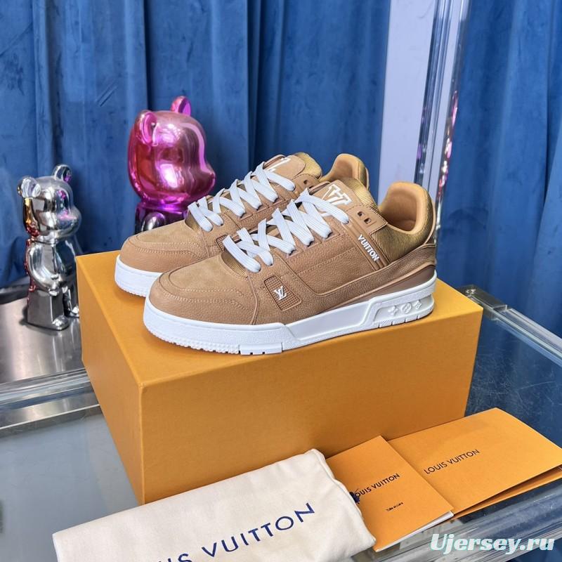 2025 Unisex Louis Vuitton Beige Suede Leather LV Trainer