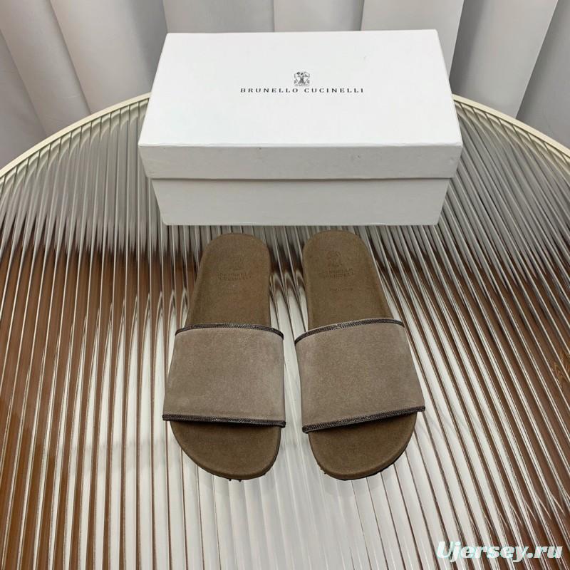 2025 Unisex Brunello Cucinelli Beige Suede Flat Slides Handcrafted With Rubber Sole KFY00240