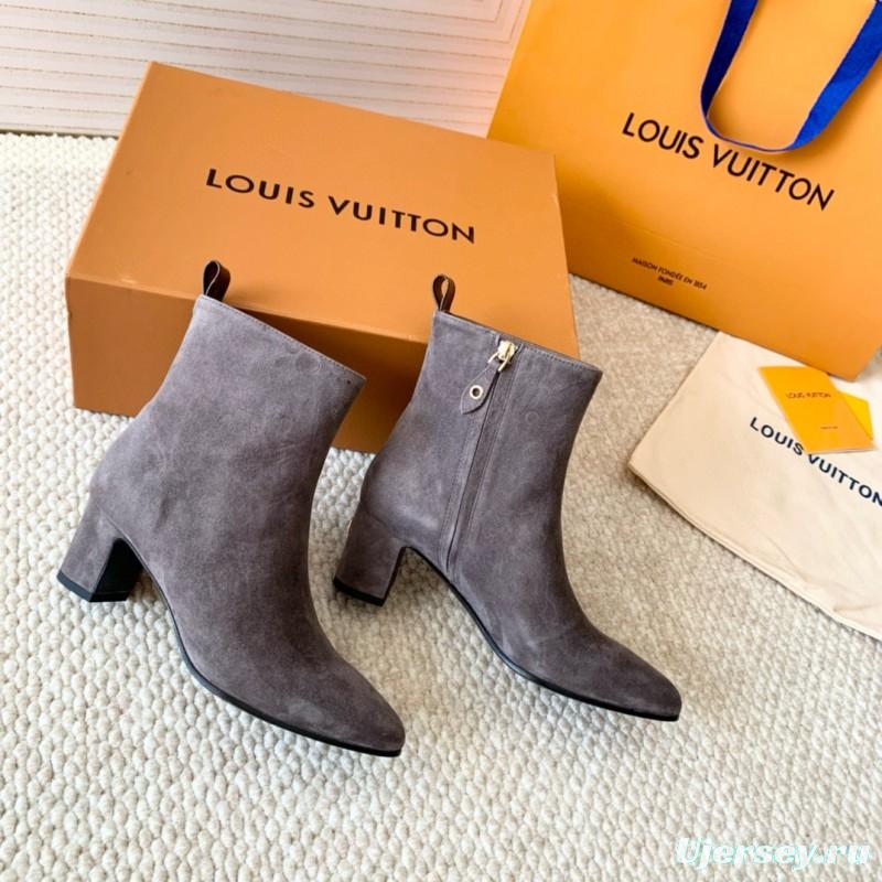 2024 Women Louis Vuitton Grey Suede Ankle Boots MJ00410
