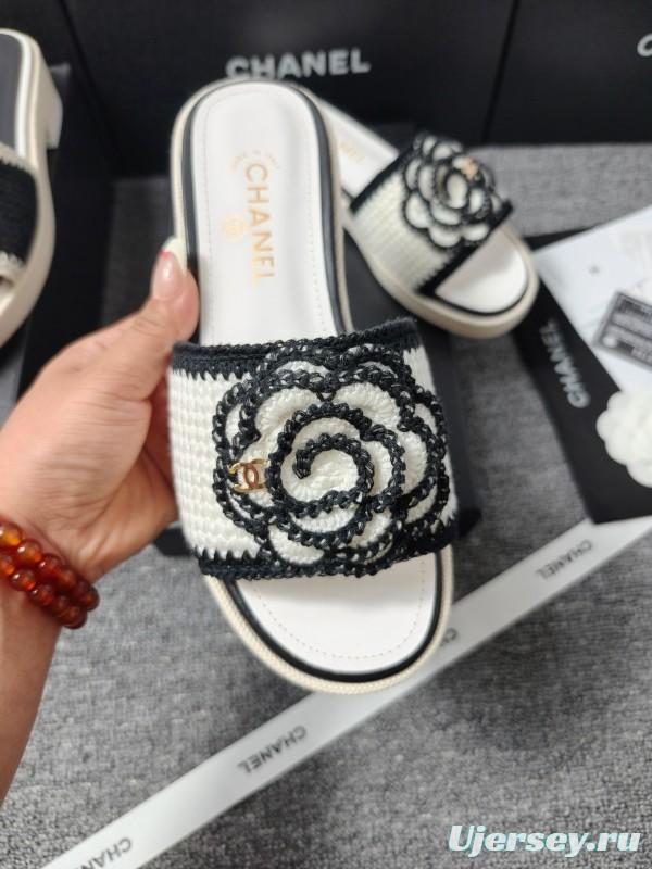 2025 Slippers Chanel Black White Fabric Camellia LY00000