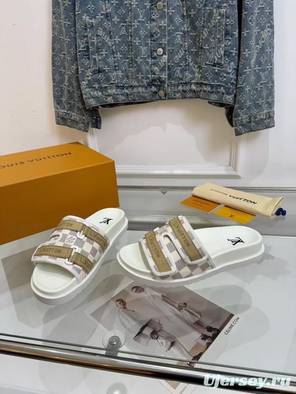 2025 Louis Vuitton White Beige Textile Slippers LY