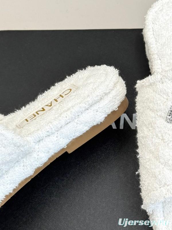 2025 Slippers Chanel White Terry Cloth Crystal CC Logo KFY00220