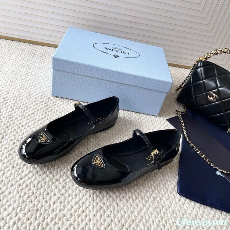 2025 Women Prada Black Patent Leather Mary Jane Ballet Flats KFY00290
