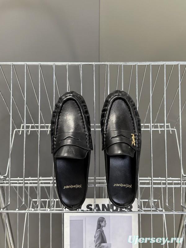 2025 Women Yves Saint Laurent Black Calfskin Loafer KFY00330