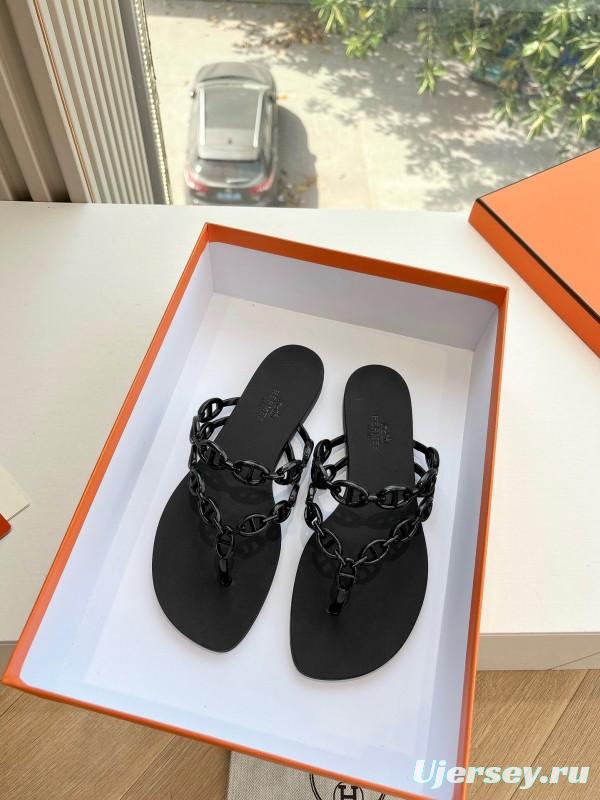 2025 Women Hermès Black Leather Chain Strap Flip Flop Sandals LY00360(F)