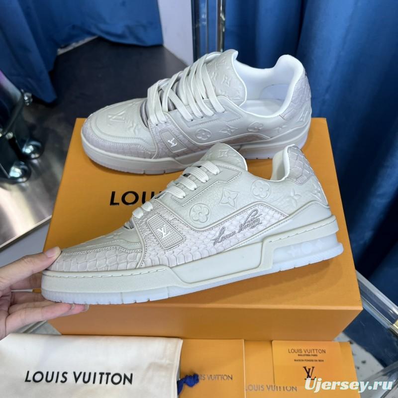 2025 Unisex Louis Vuitton White Leather LV Trainer
