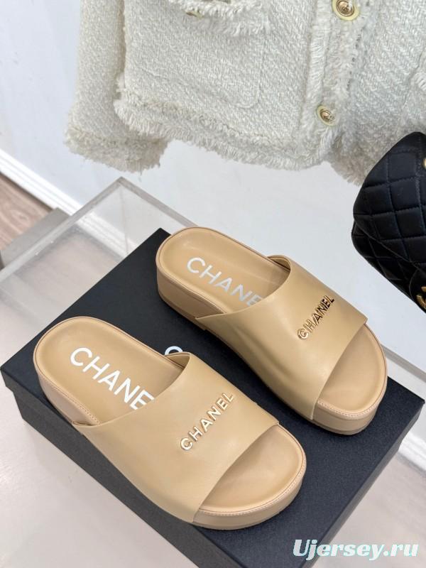 2025 Women Chanel Beige Leather Slippers