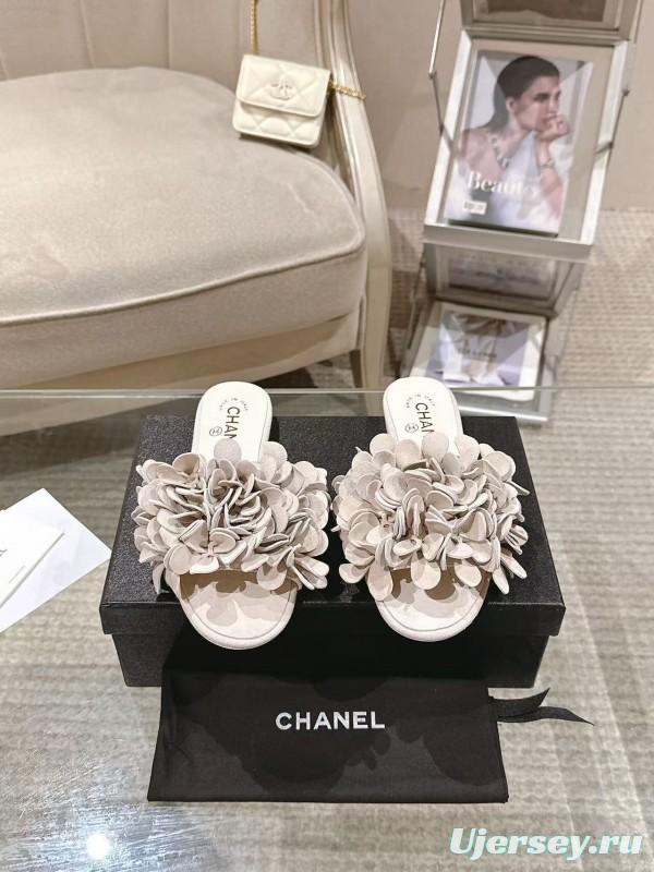 2025 Women Chanel Beige Leather Mules Floral Decoration