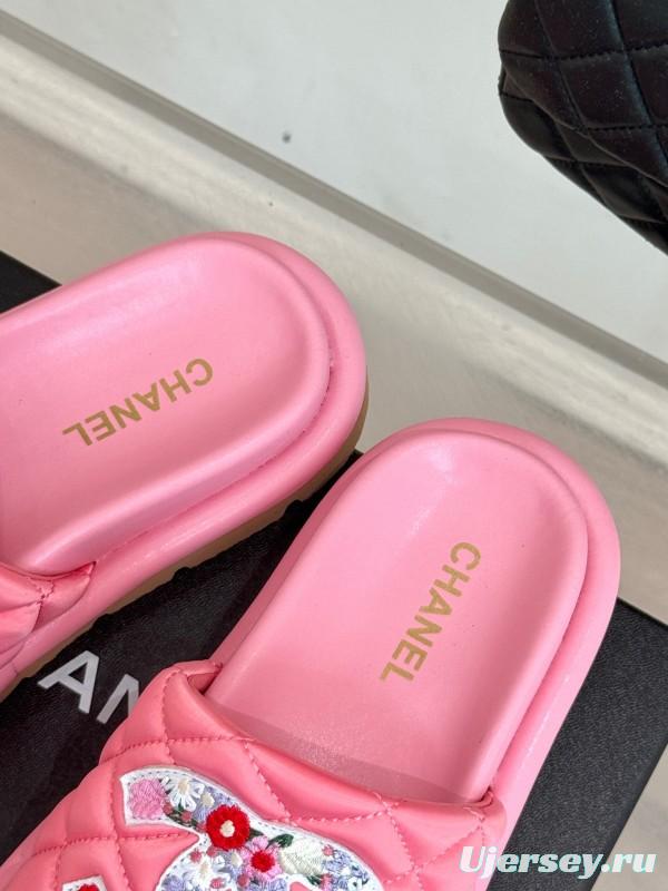 2025 CHANEL Pink Quilted Leather Slippers KFY00260