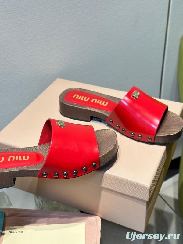 2025 Women Miu Miu Red Leather Slippers