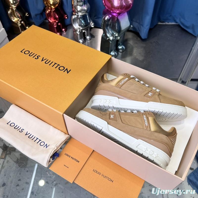 2025 Unisex Louis Vuitton Beige Suede Leather LV Trainer