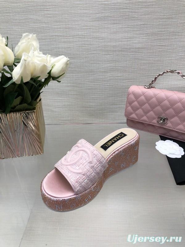 2025 Women Chanel Pink Tweed Platform Slippers LY00320