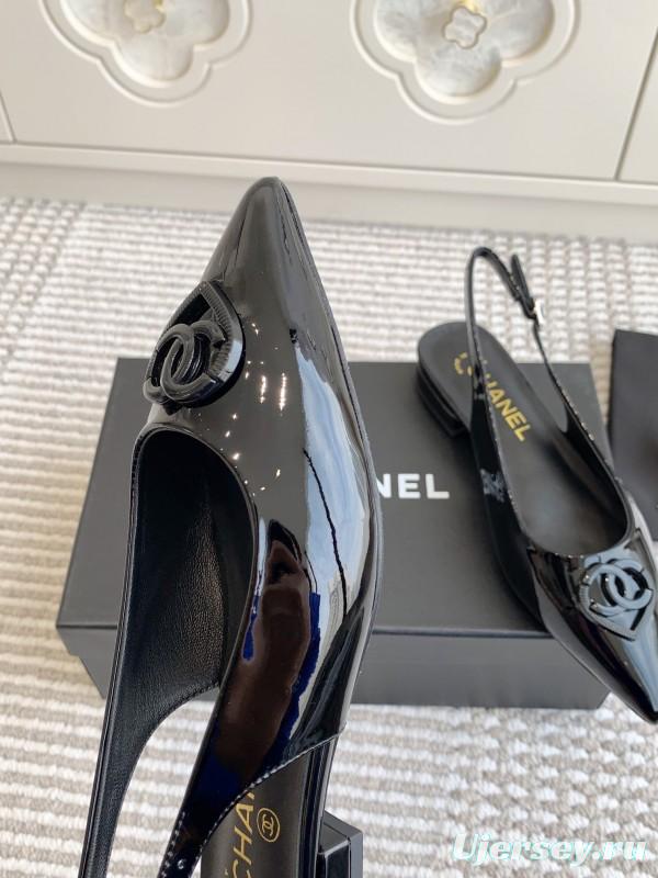 2025 Women Chanel Black Patent Leather Slingback Pumps KFY00300