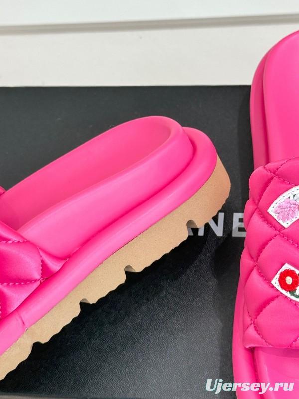 2025 Slippers Chanel Pink Silk Slippers