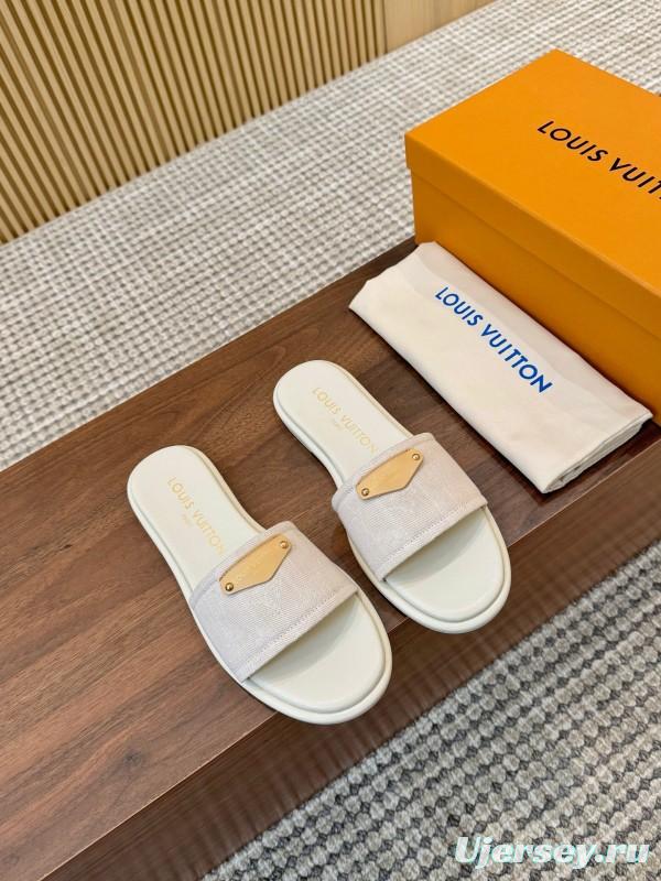 2025 Women Louis Vuitton White Leather Slippers LY00200