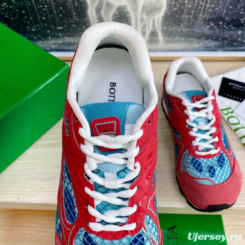 2025 Unisex Bottega Veneta Red Blue Mesh Suede Runner Sneakers Geometric Pattern LY00310