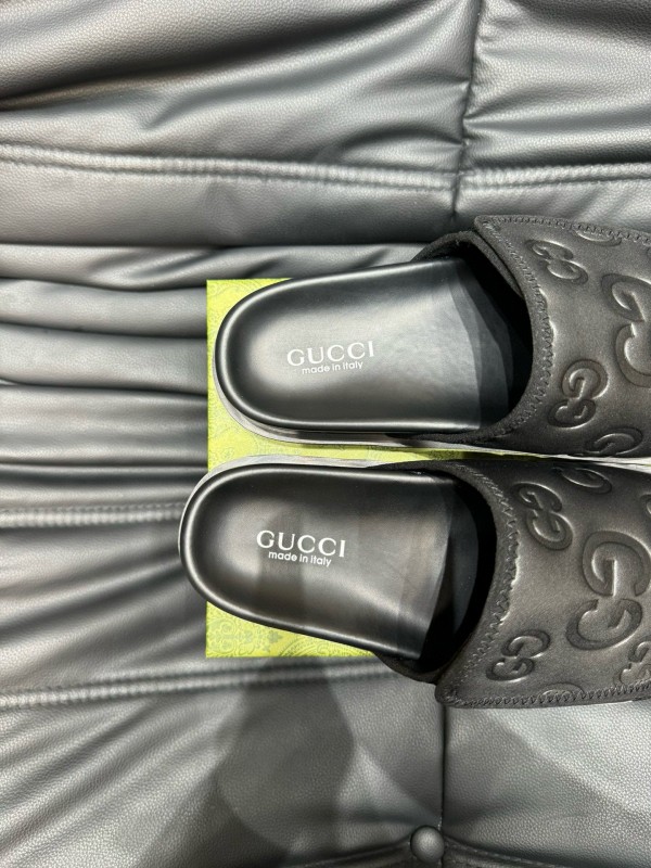 2024 GUCCI Black Leather Slippers MJ00200
