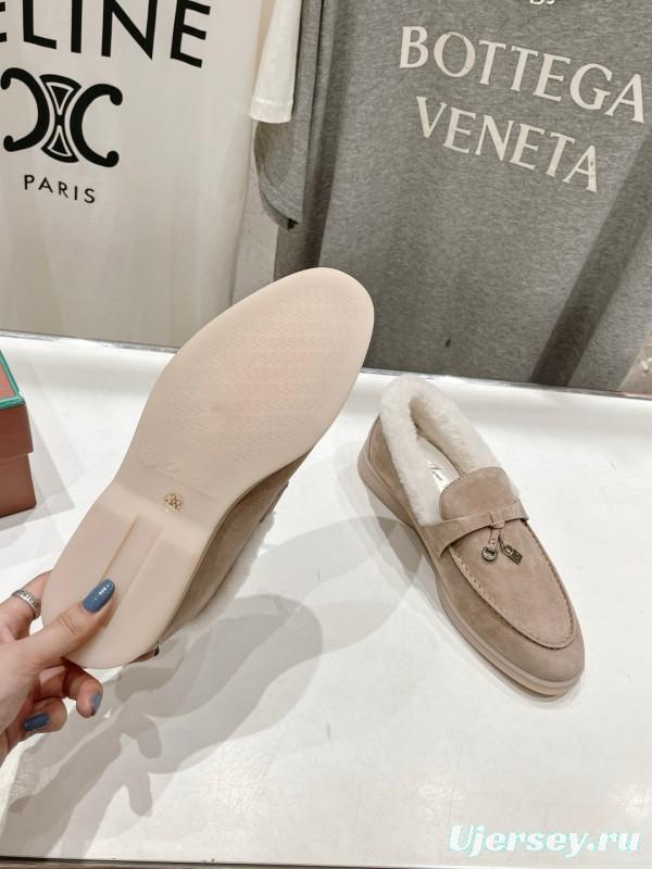 2024 Women LP beige suede shearling loafers MJ00300