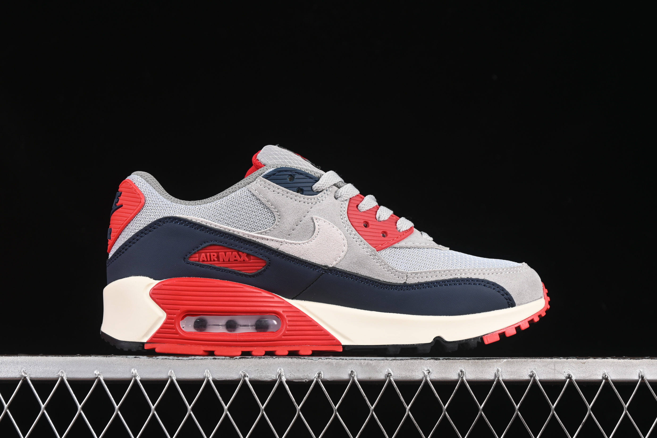 Nike Air Max 90 Retro Running Shoes with Air Cushion Technology - DM0029-005