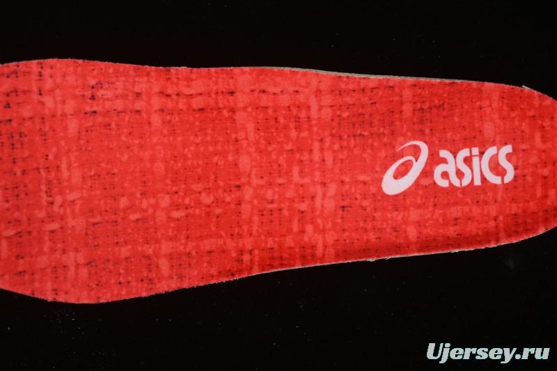 Asics Gel-Kayano 14 Running Shoes with Advanced Cushioning and Breathable Design - 1203A692-100