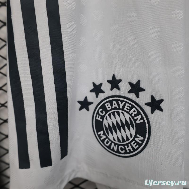 Player Version 25/26 Bayern Munich Home Shorts
