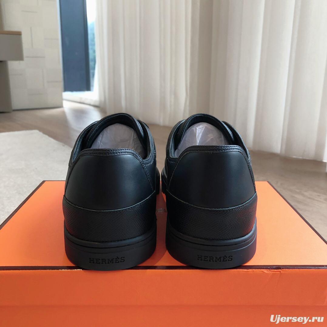 2025 Unisex Hermès Black Leather Sneakers AS00380