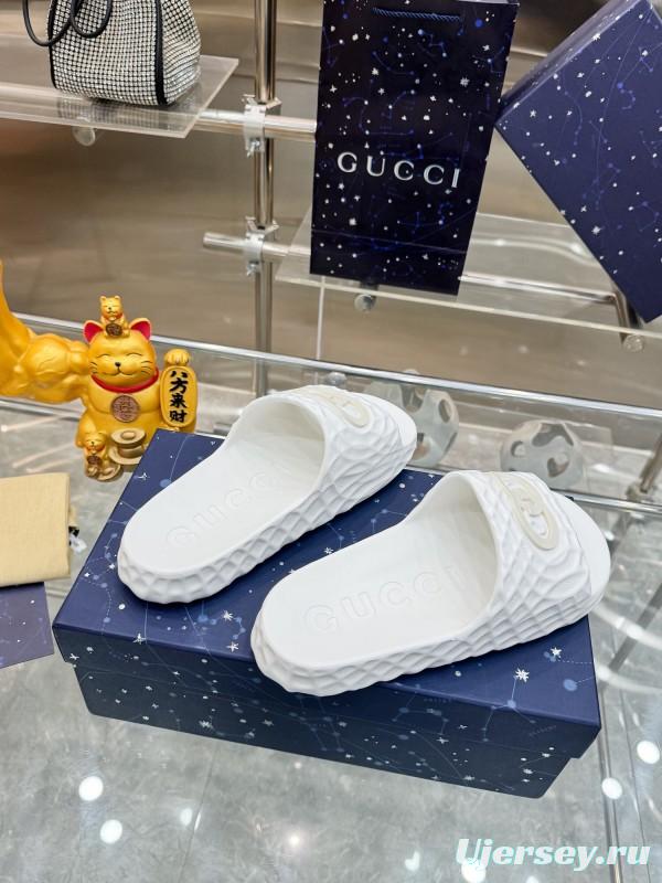 2025 Men Gucci White Rubber Slippers Interlocking G KFY00170