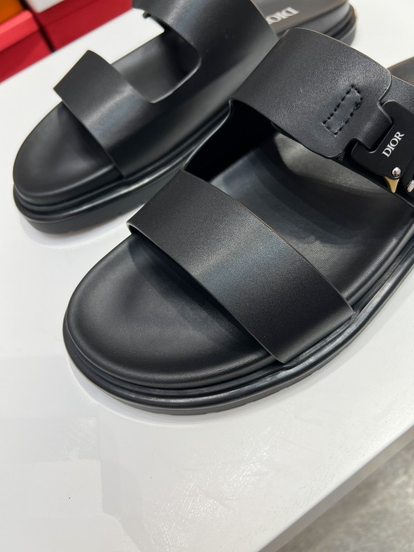 2025 Men Dior Black Leather Slippers Metal CD Diamond AS00190