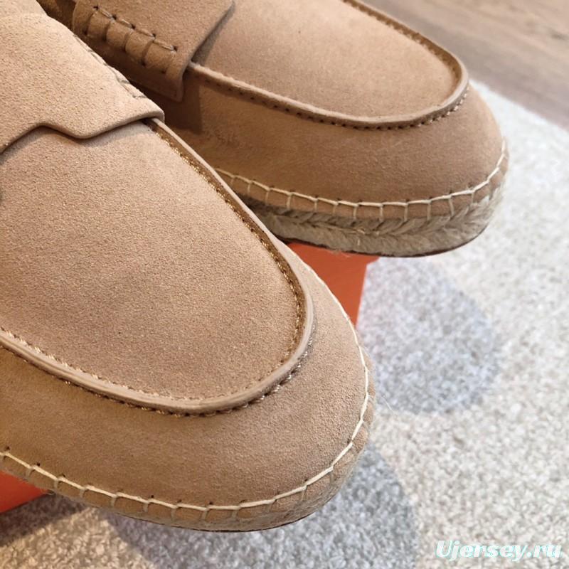 2025 Unisex Hermès Beige Calfskin Suede Loafers AS00380
