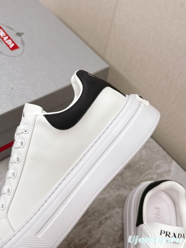 2025 Unisex Prada White Black Calfskin Leather Sneakers KFY00290
