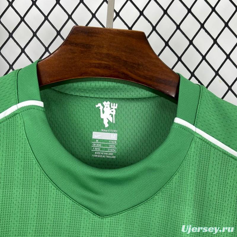 2007/08 Manchester United Green Goalkeeper Retro Jersey