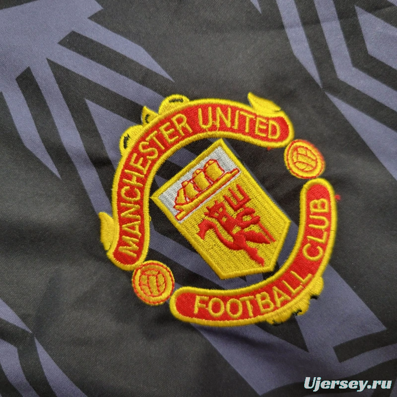 25/26 Manchester United Jacket Retro Black Pattern Windbreaker