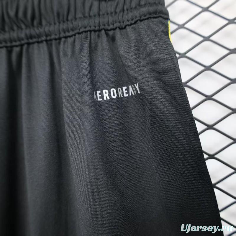 Player Version 25/26 Manchester United Away Shorts