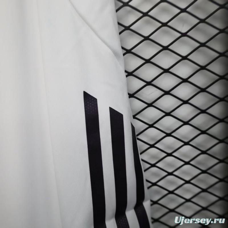 Player Version 25/26 Manchester United Home Shorts